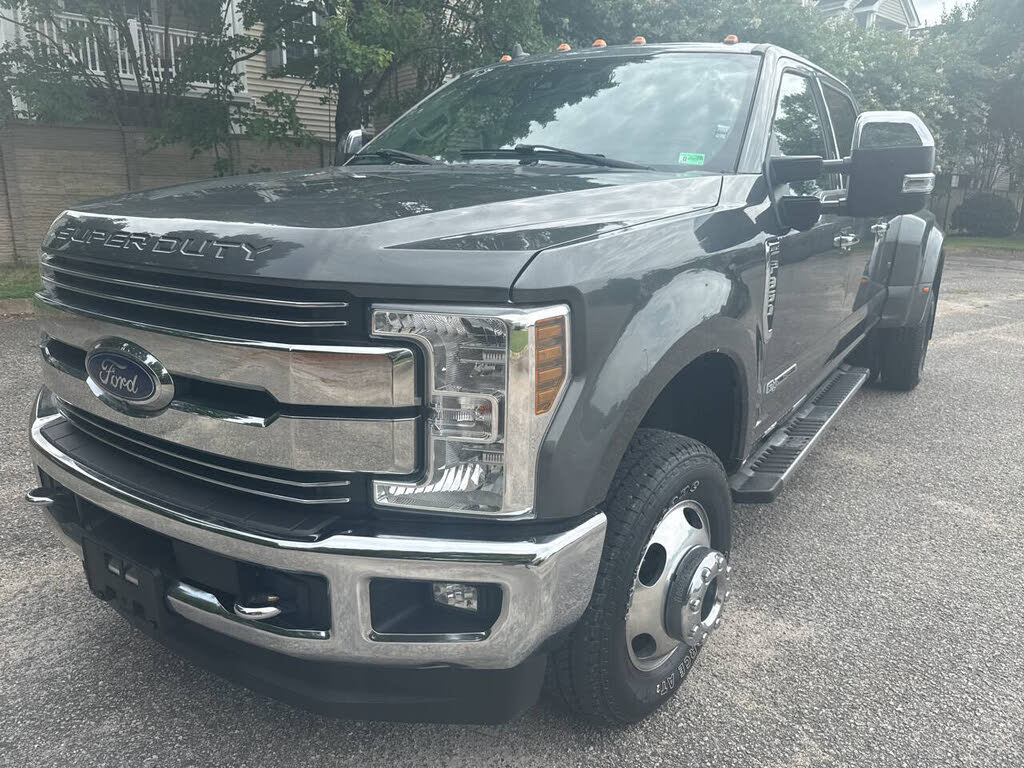 2019 Ford F-350 Super Duty Lariat Crew Cab LB DRW 4WD