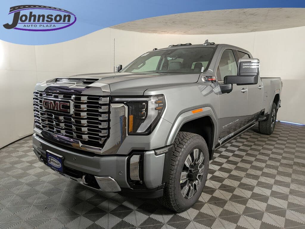 2025 GMC Sierra 3500HD Denali Crew Cab 4WD