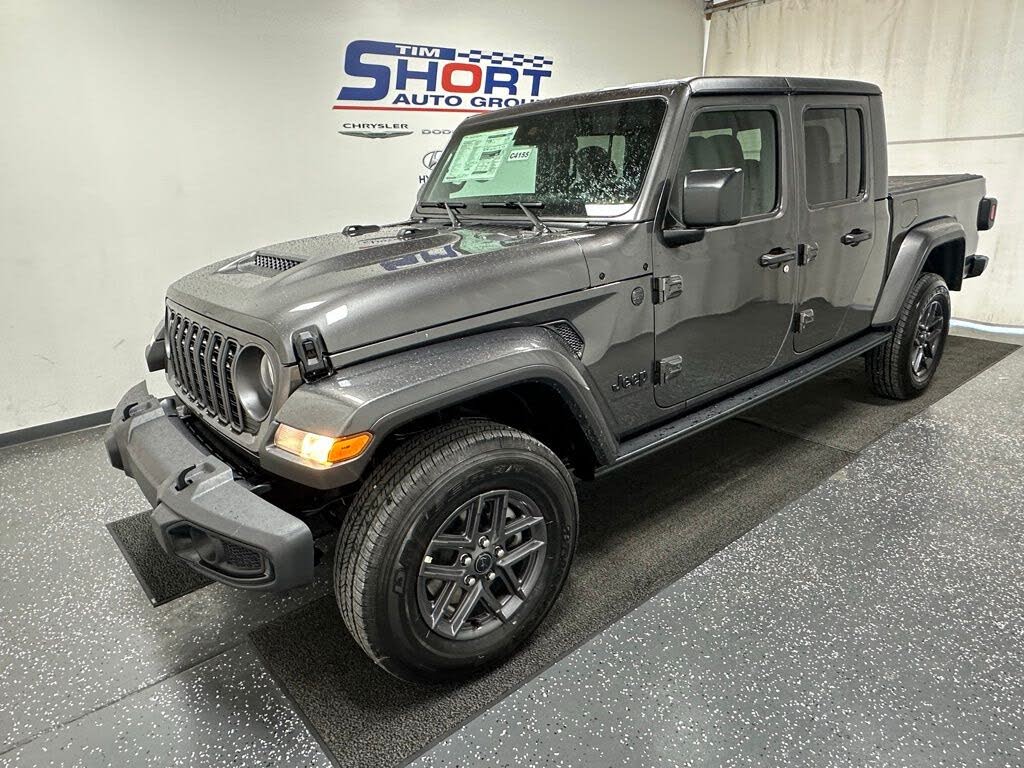 2025 Jeep Gladiator Sport S Crew Cab 4WD