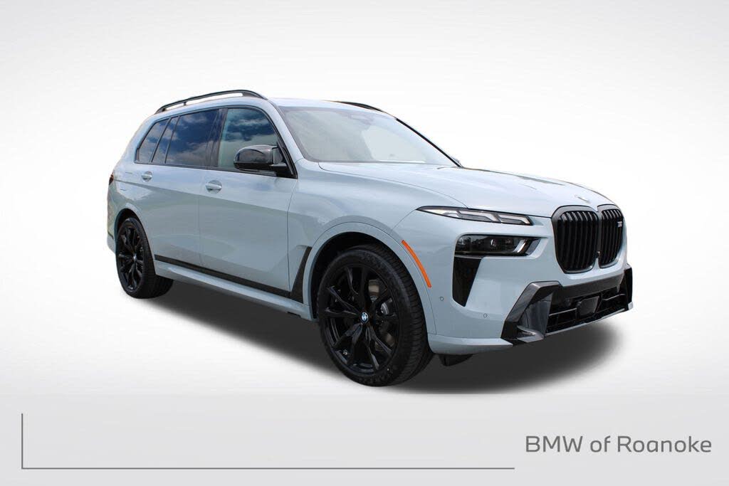 2026 BMW X7 M60i AWD