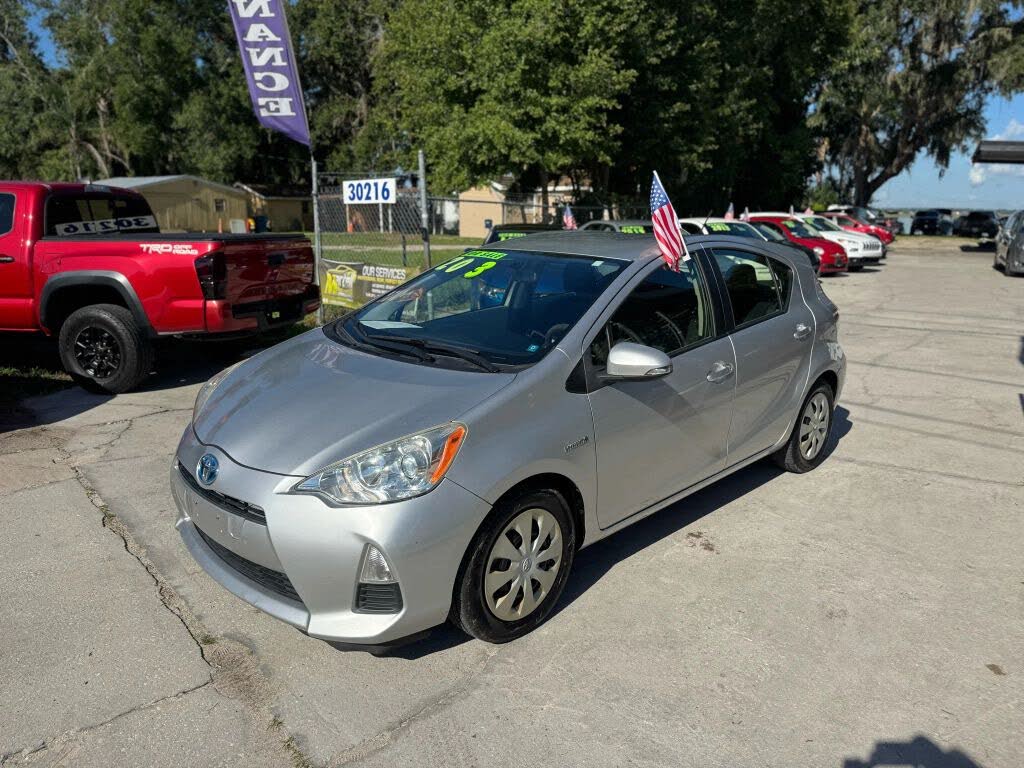 2013 Toyota Prius c Two