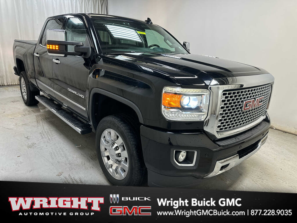 2016 GMC Sierra 2500HD Denali Crew Cab SB 4WD