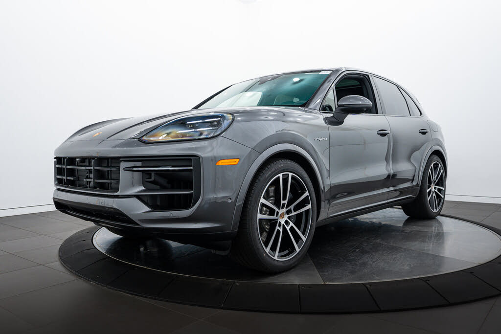2025 Porsche Cayenne AWD