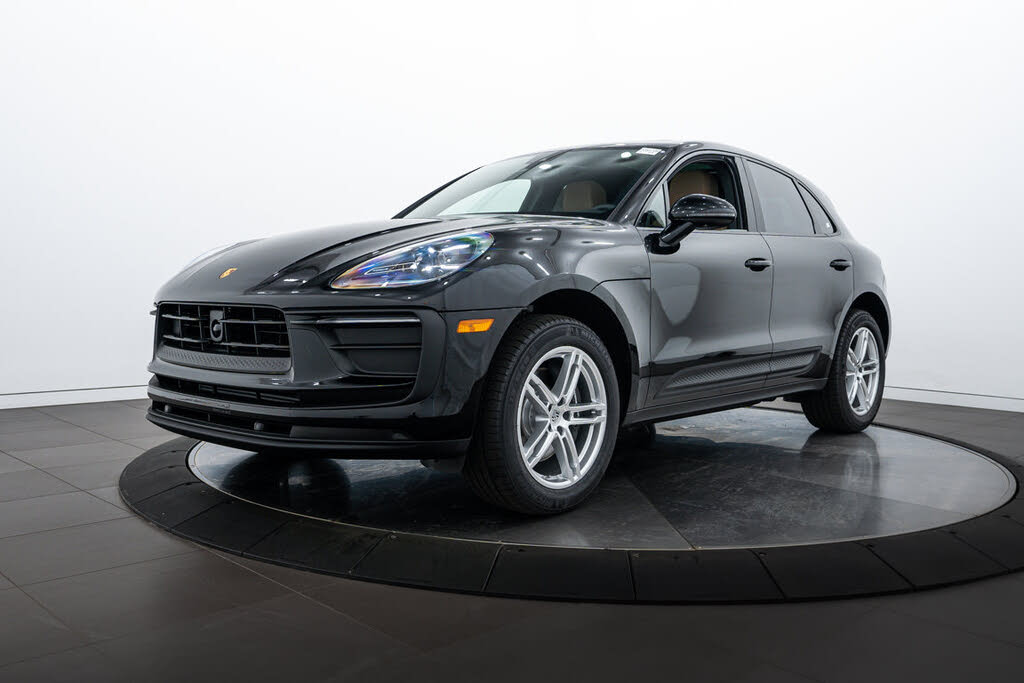 2025 Porsche Macan AWD