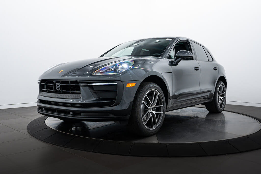 2025 Porsche Macan AWD