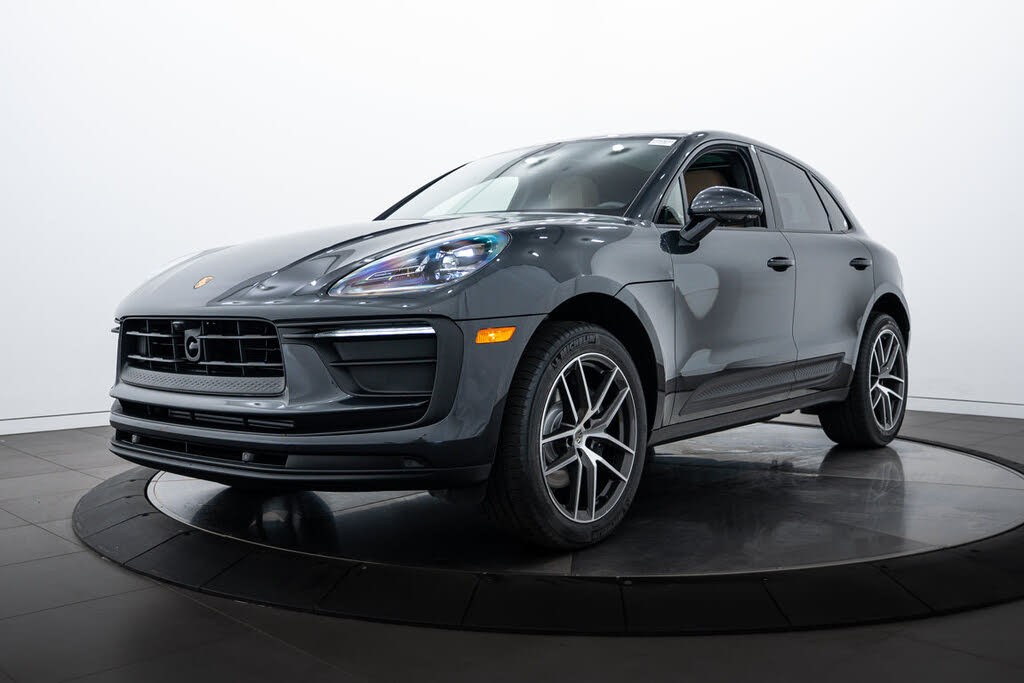 2025 Porsche Macan AWD