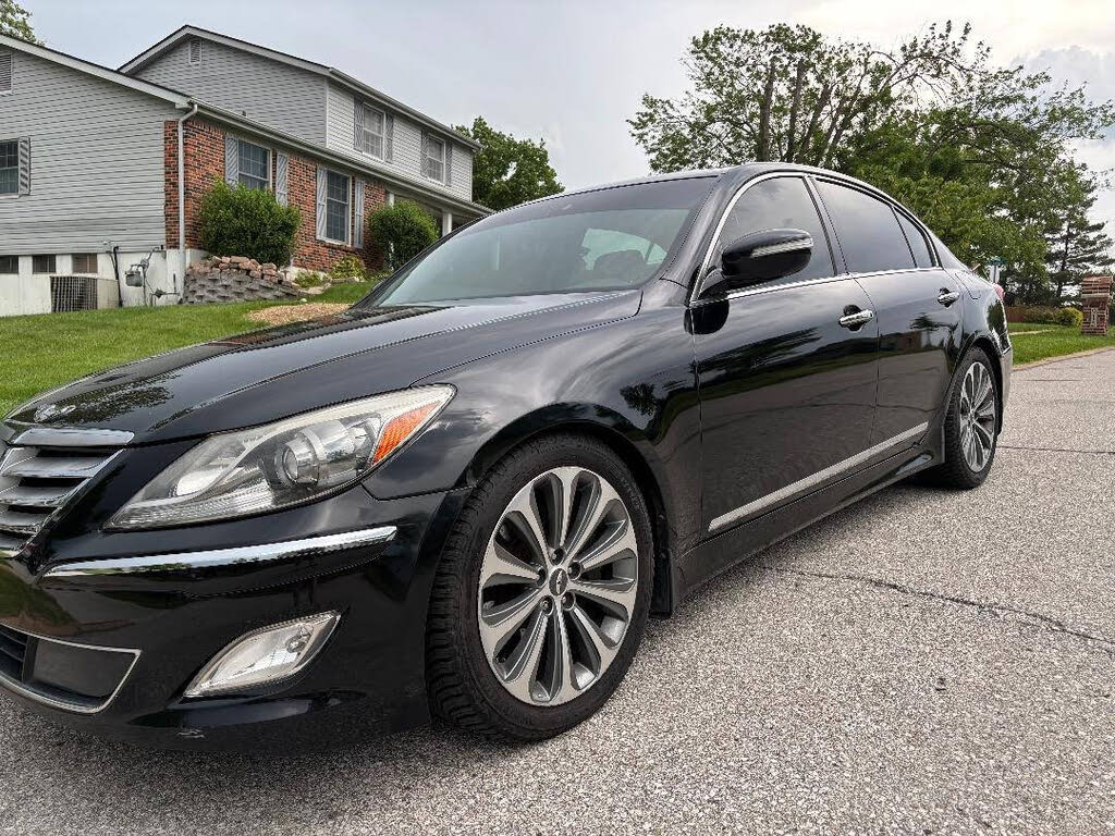 2013 Hyundai Genesis 5.0 R-Spec RWD