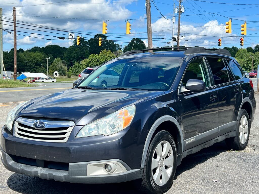 2010 Subaru Outback 2.5i Premium