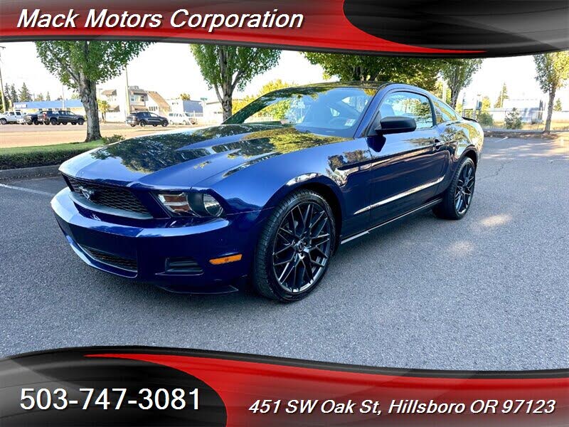 2010 Ford Mustang V6 Premium Coupe RWD