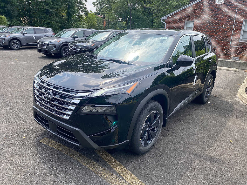 2026 Nissan Rogue SV AWD