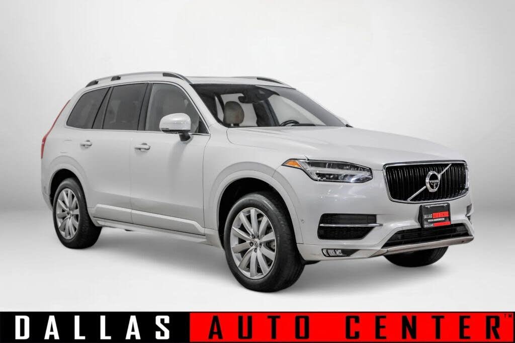 2017 Volvo XC90 T6 Momentum AWD