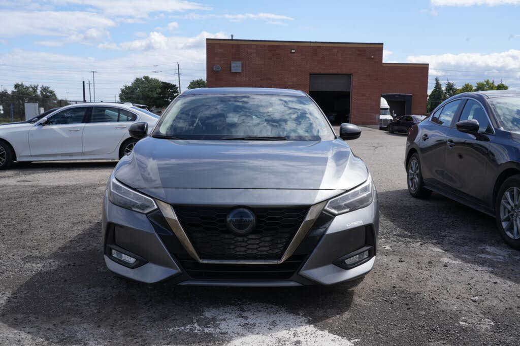 2022 Nissan Sentra SR FWD