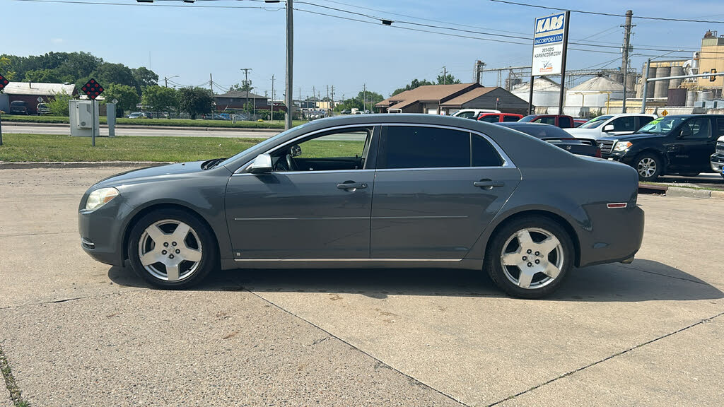 2009 Chevrolet Malibu 2LT FWD
