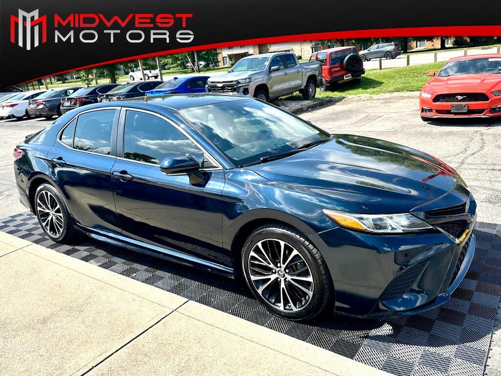 2018 Toyota Camry SE
