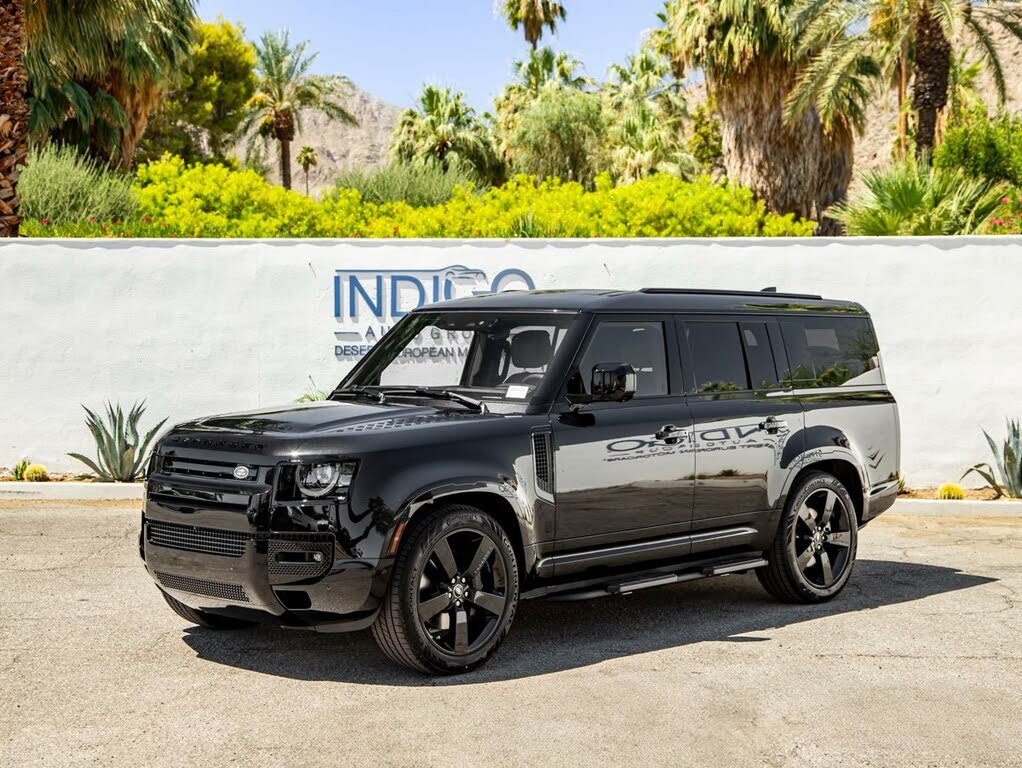 2025 Land Rover Defender 130 P400 X-Dynamic SE AWD