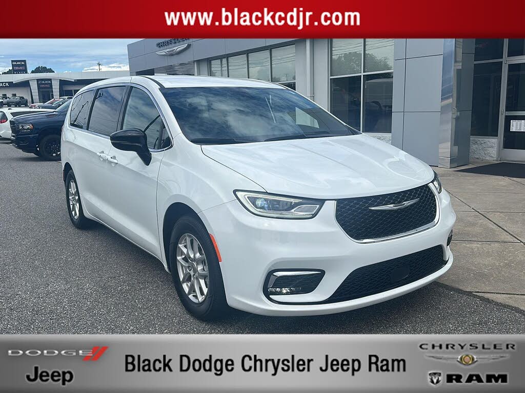 2025 Chrysler Pacifica Select FWD