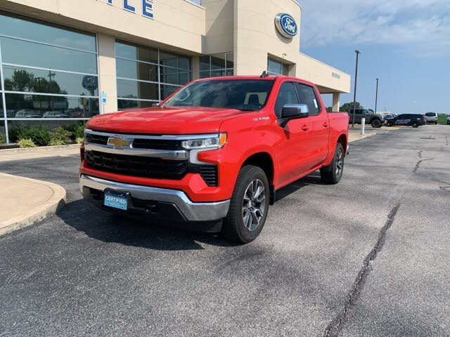 2022 Chevrolet Silverado 1500 LT Crew Cab 4WD