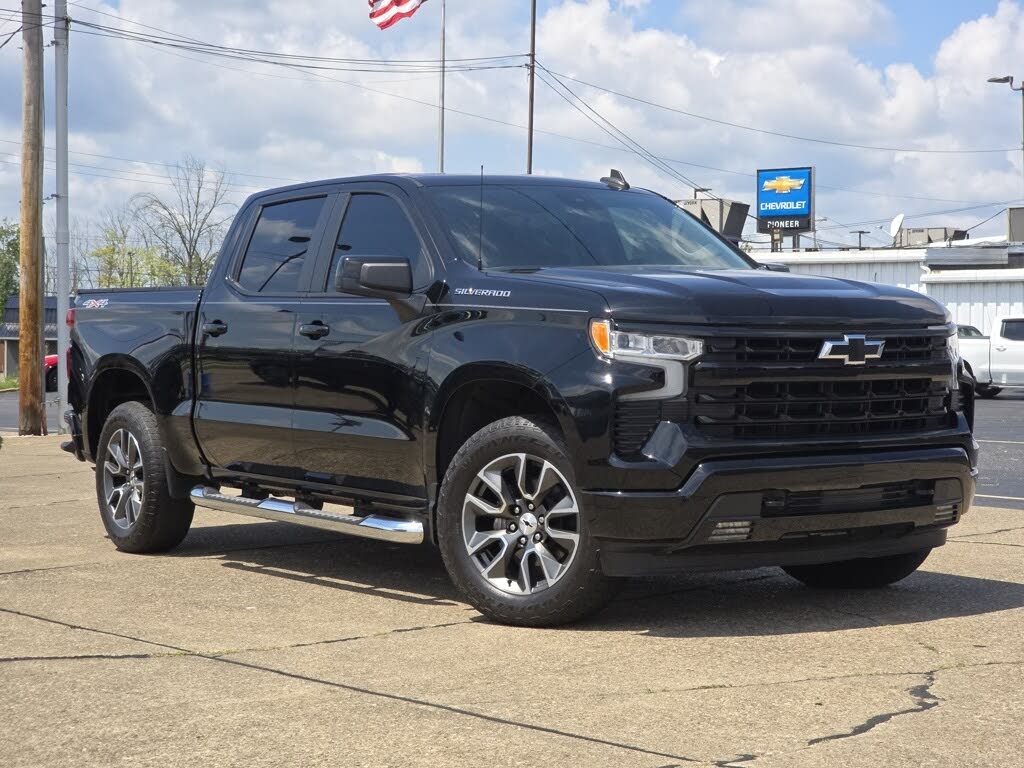 2022 Chevrolet Silverado 1500 RST Crew Cab 4WD