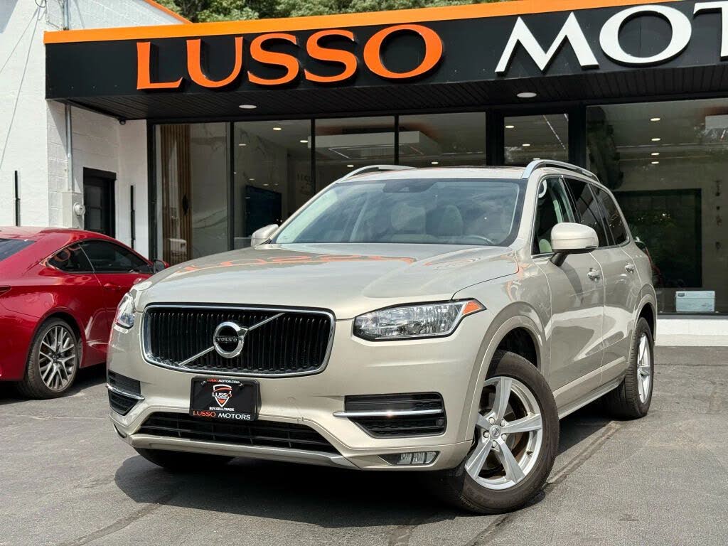 2016 Volvo XC90 T5 Momentum AWD
