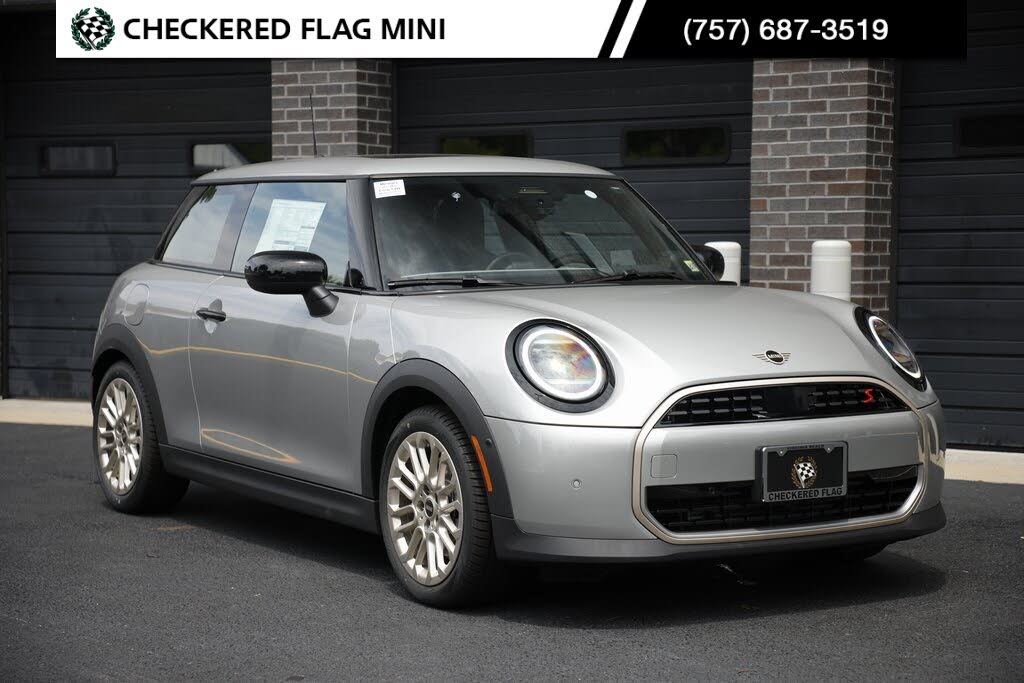 2025 MINI Cooper S Signature Trim 2-door Hatchback