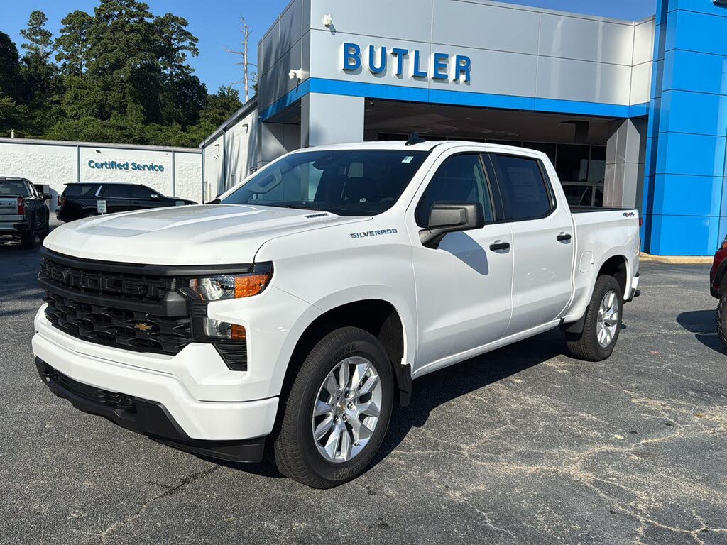 2026 Chevrolet Silverado 1500 Custom Crew Cab 4WD