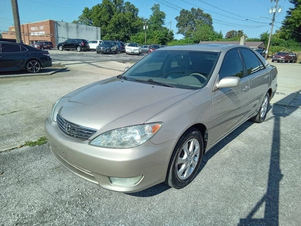 2005 Toyota Camry XLE V6 FWD