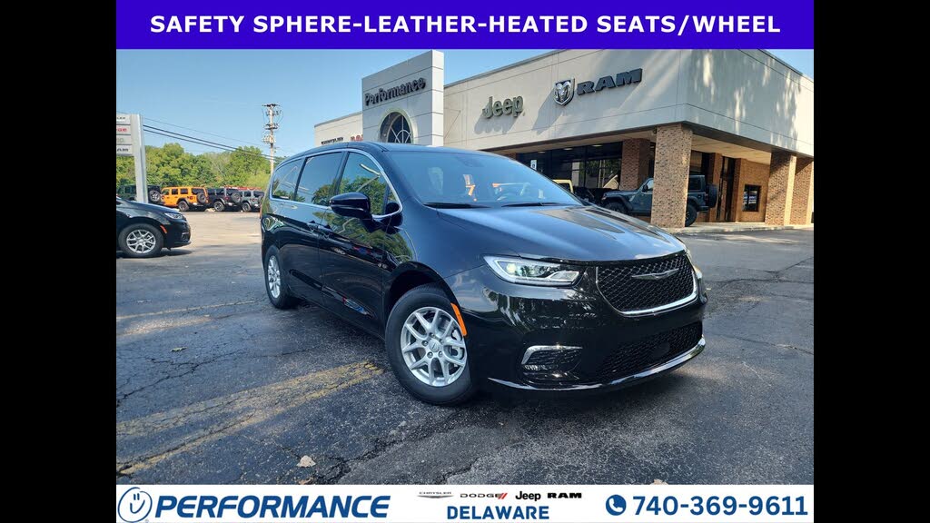 2026 Chrysler Pacifica Select FWD