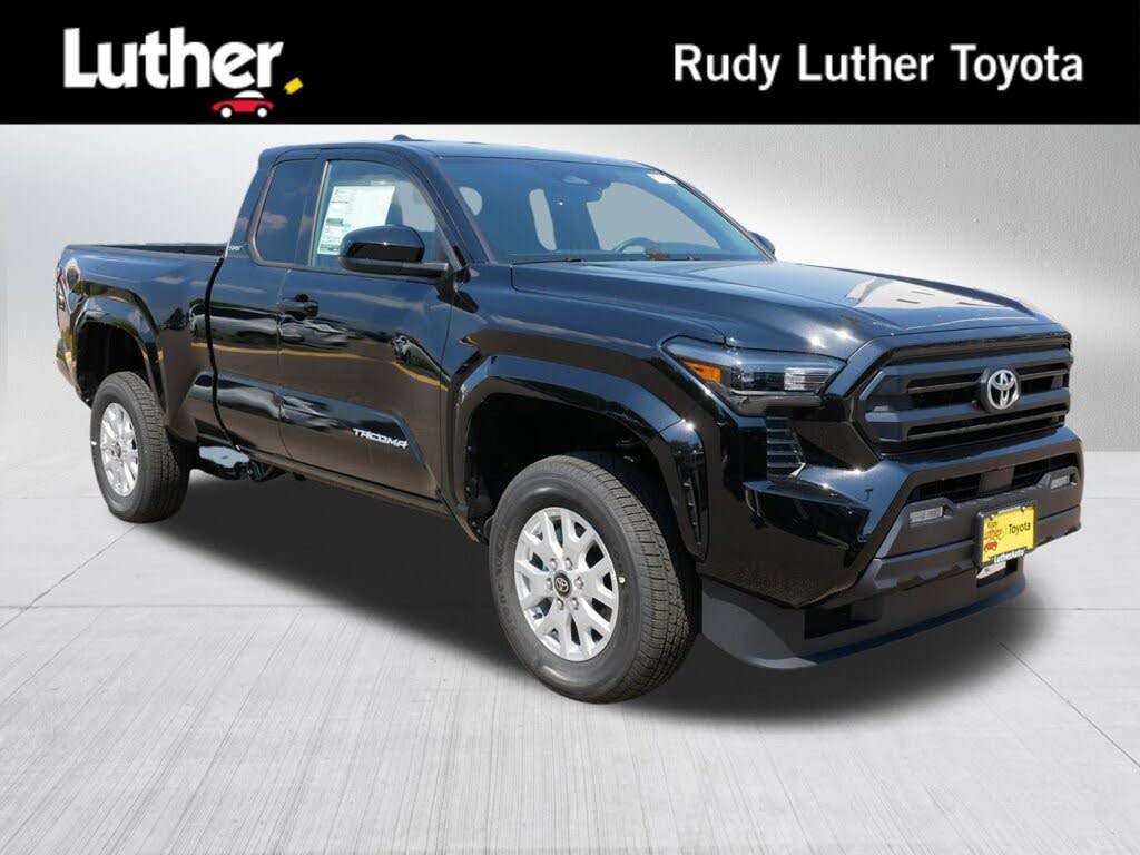 2025 Toyota Tacoma SR5 XtraCab LB RWD