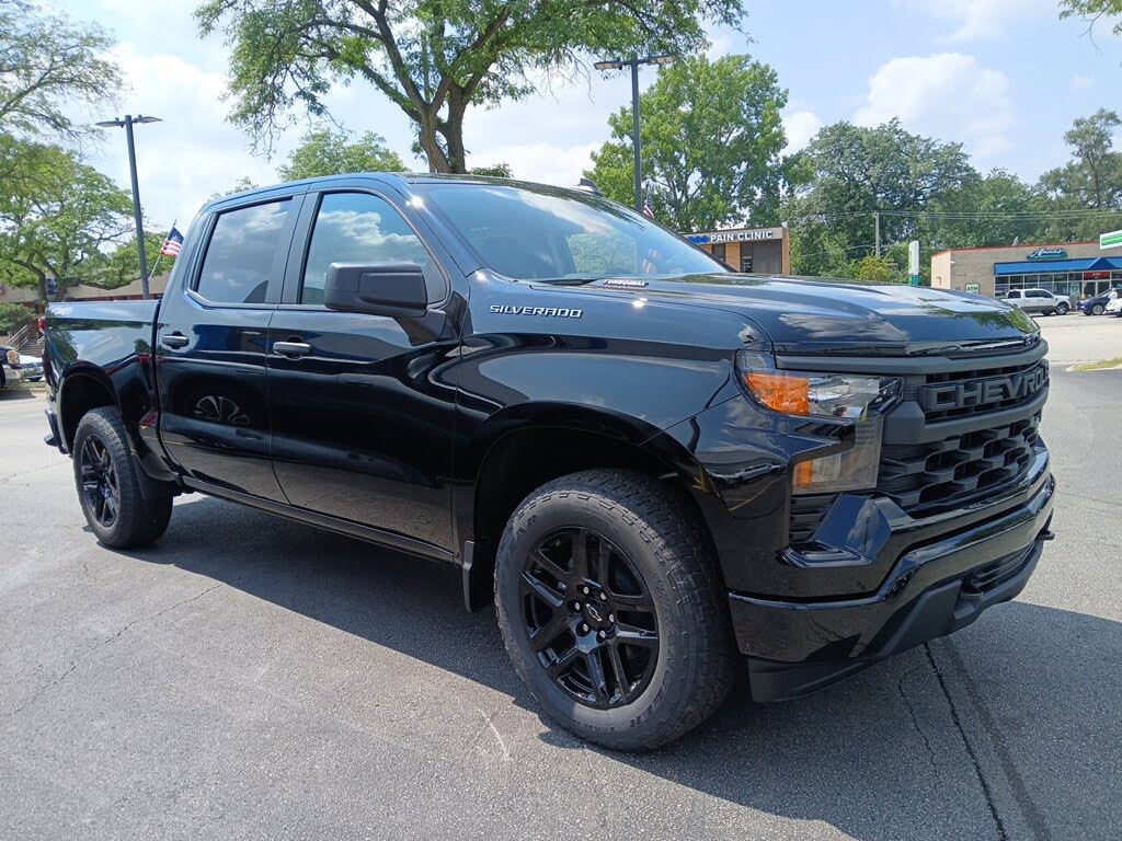 2026 Chevrolet Silverado 1500 Custom Crew Cab 4WD