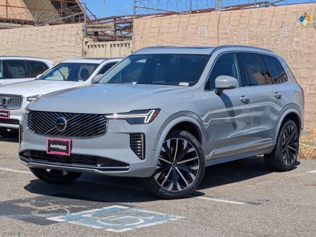 2026 Volvo XC90 B5 Plus 7-Passenger AWD