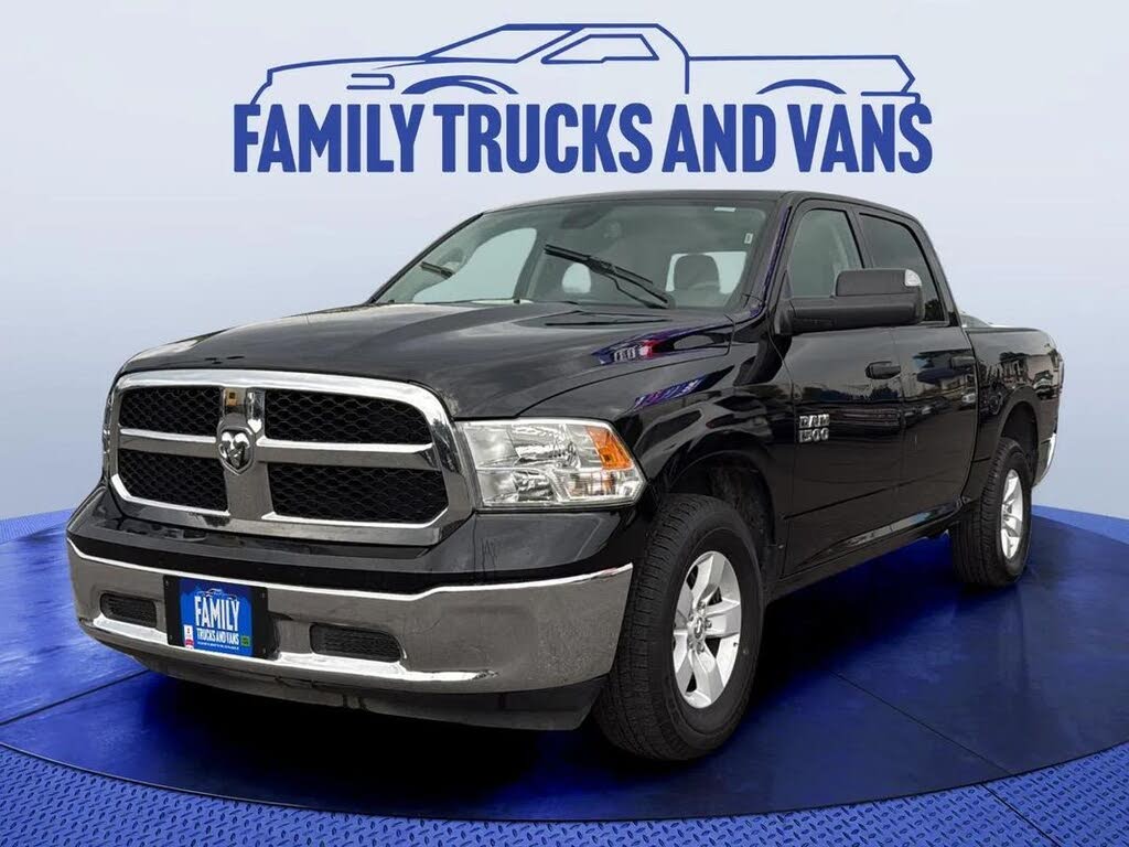 2023 RAM 1500 Classic SLT Crew Cab 4WD