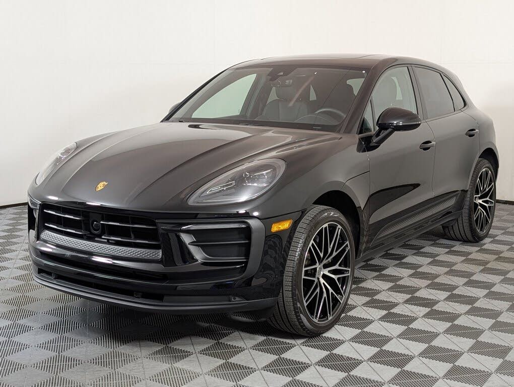 2025 Porsche Macan AWD