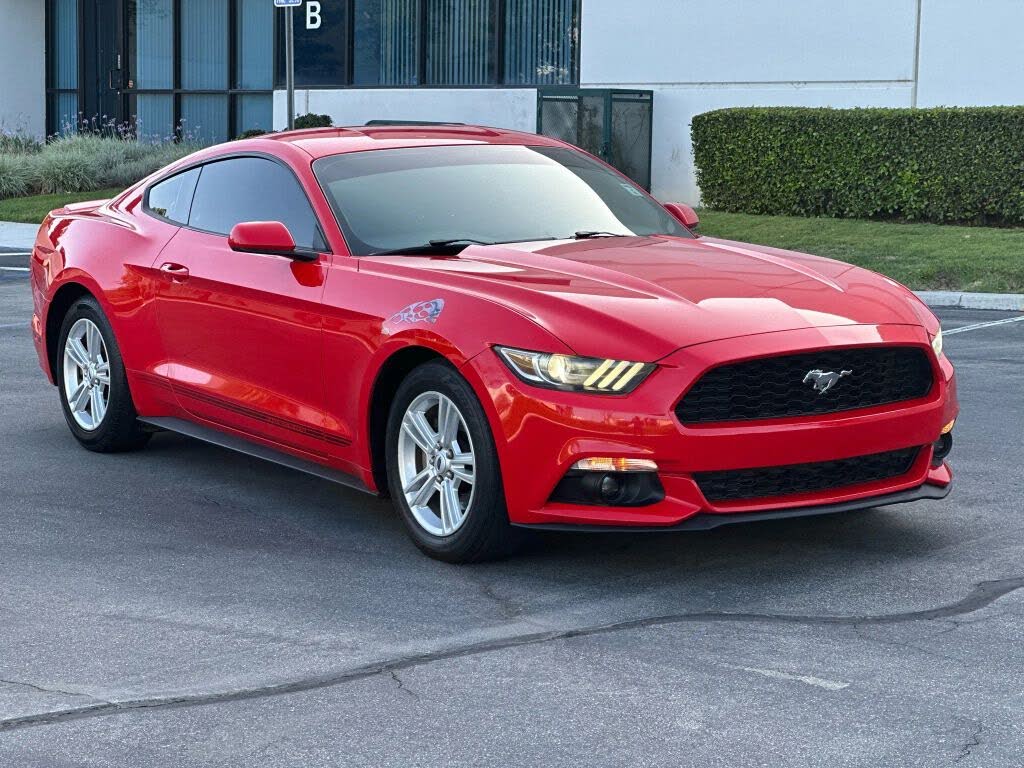 2016 Ford Mustang EcoBoost Coupe RWD