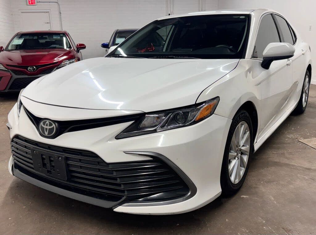 2019 Toyota Camry LE FWD