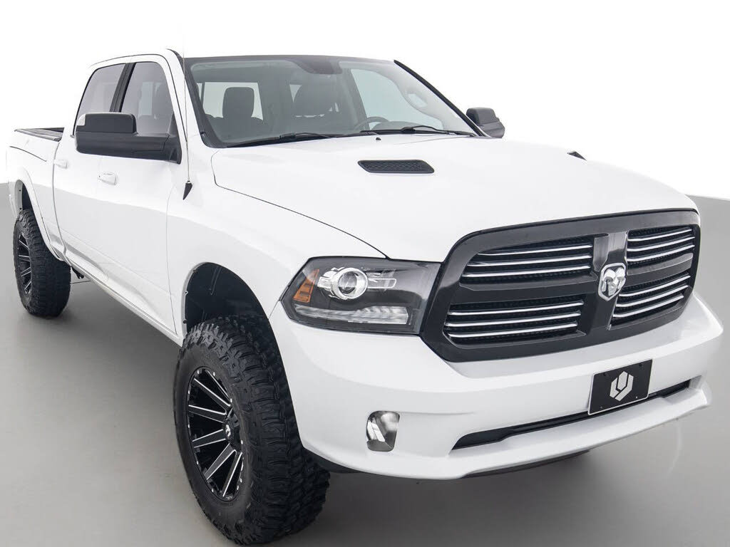 2015 RAM 1500 Sport Crew Cab 4WD