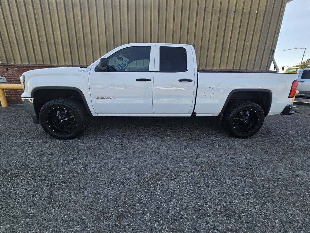 2017 GMC Sierra 1500 Base Double Cab 4WD