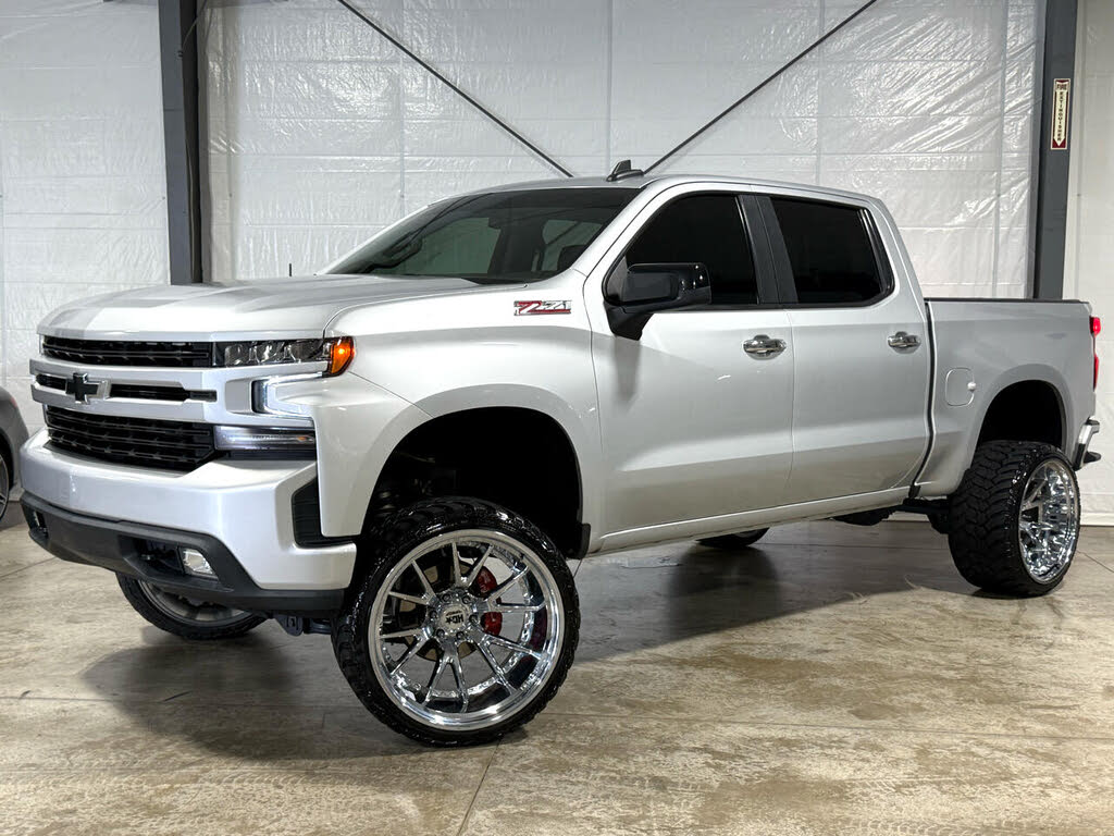 2022 Chevrolet Silverado 1500 RST Crew Cab 4WD