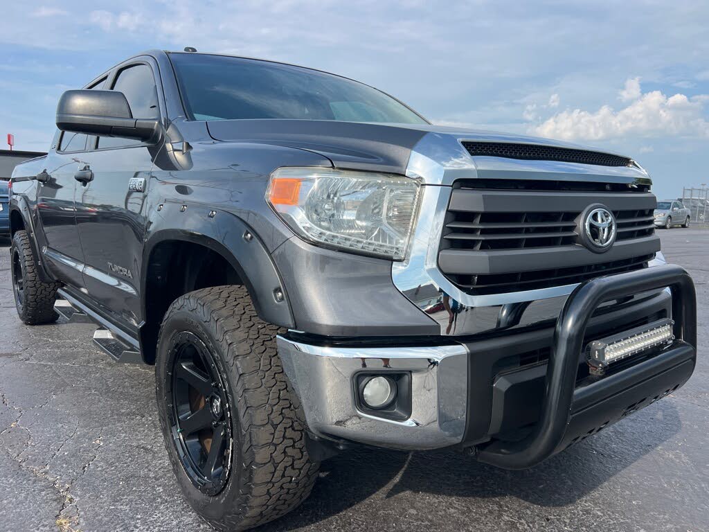 2015 Toyota Tundra SR5 CrewMax 5.7L FFV 4WD
