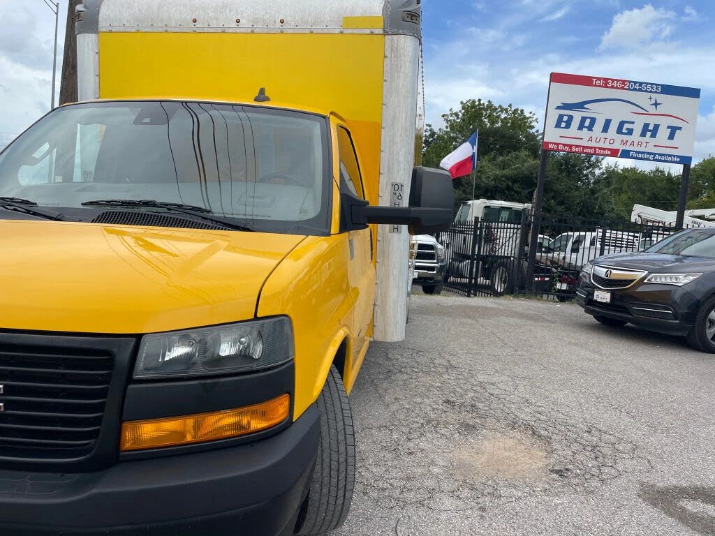 2021 GMC Savana Chassis 3500 177 Cutaway RWD