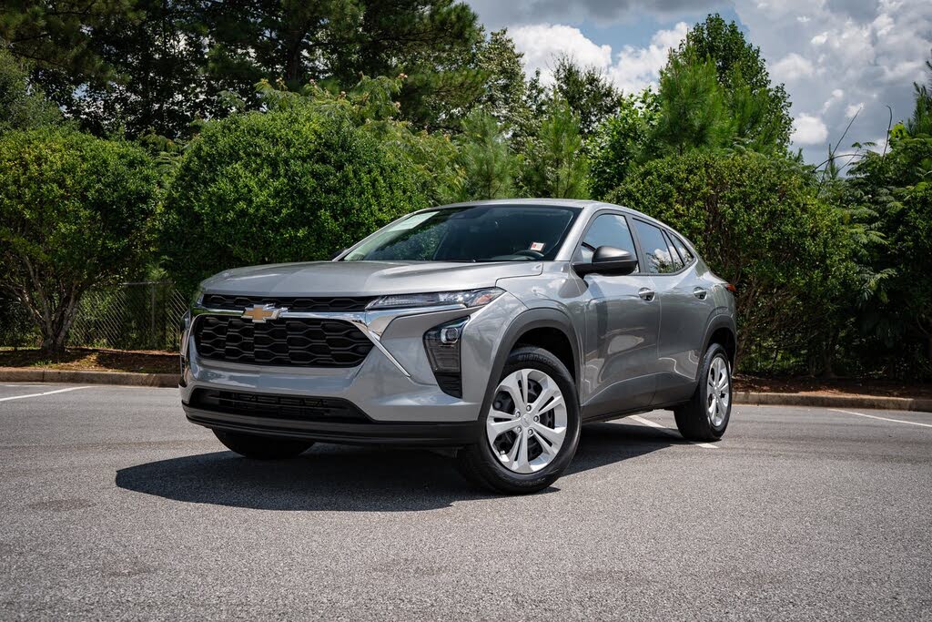 2024 Chevrolet Trax LS FWD