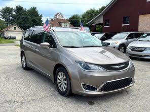 Chrysler Pacifica Touring L FWD