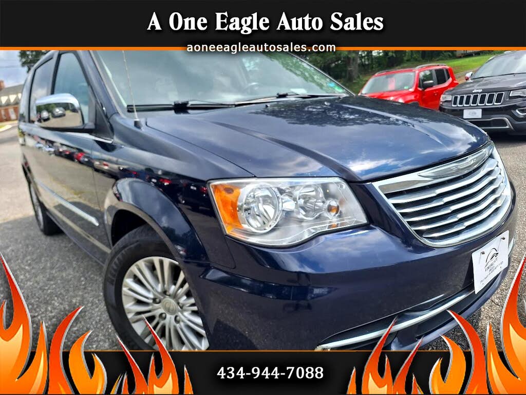 2015 Chrysler Town & Country Touring-L FWD