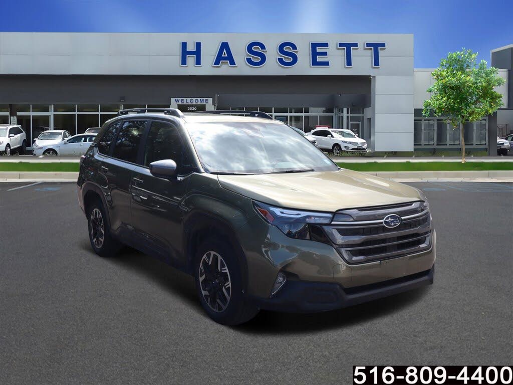 2025 Subaru Forester Premium Crossover AWD