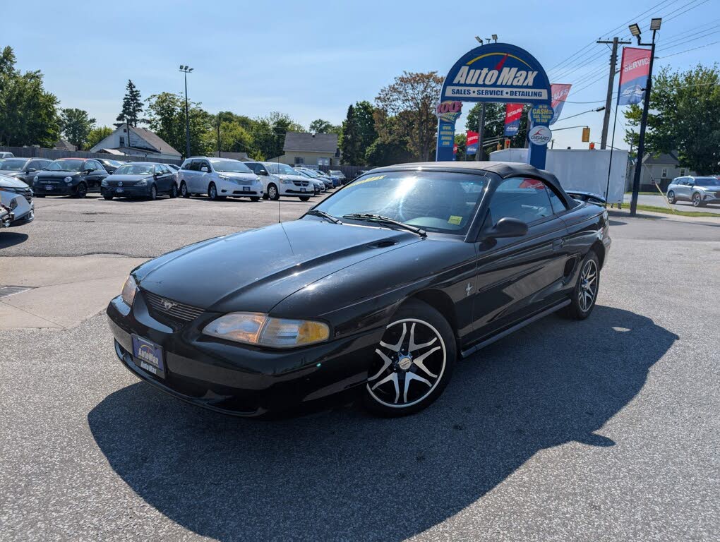 1997 Ford Mustang Convertible RWD