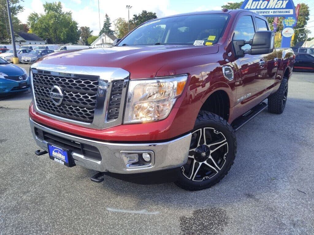Nissan Titan XD PRO-4X Crew Cab 4WD 2017