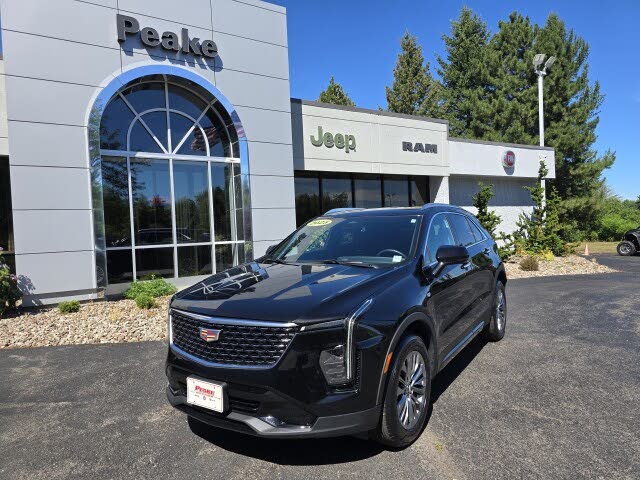 2025 Cadillac XT4 Premium Luxury AWD