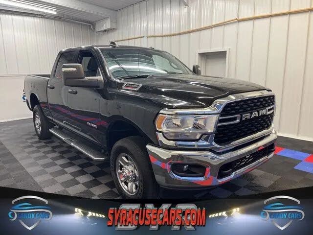 2024 RAM 2500 Big Horn Crew Cab 4WD