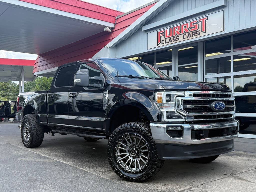 2022 Ford F-350 Super Duty Lariat Crew Cab 4WD