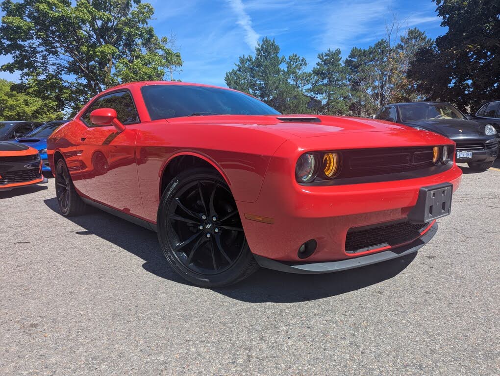 2018 Dodge Challenger SXT RWD