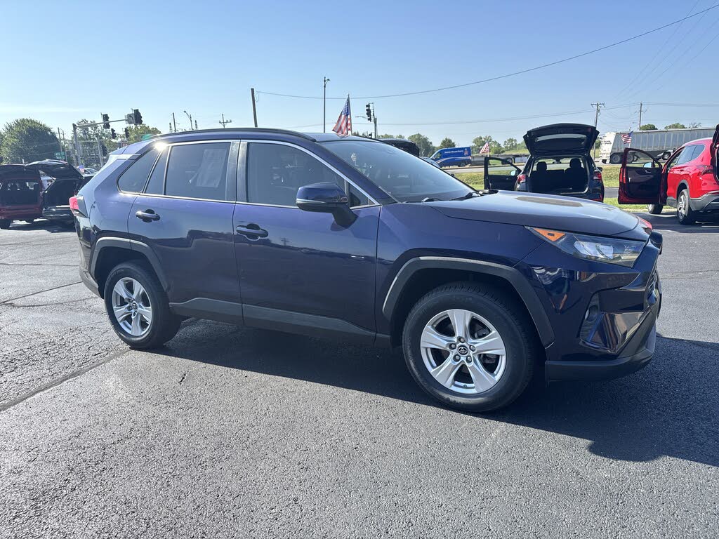 2019 Toyota RAV4 XLE FWD